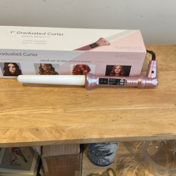 Brand new in box never used curler - Picture 2 of 2